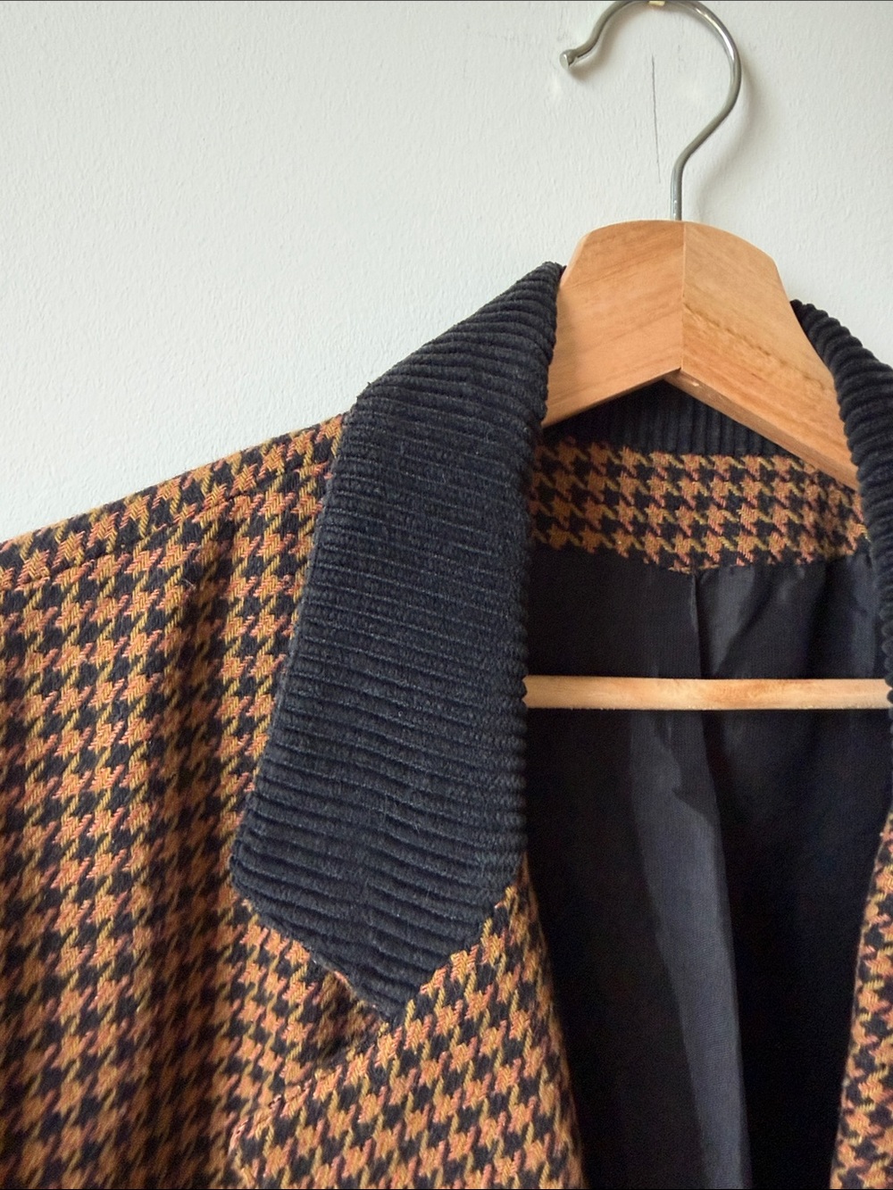 Vintage blazer in Houndstooth Brown with corduroy Collar - Picture 8 of 8